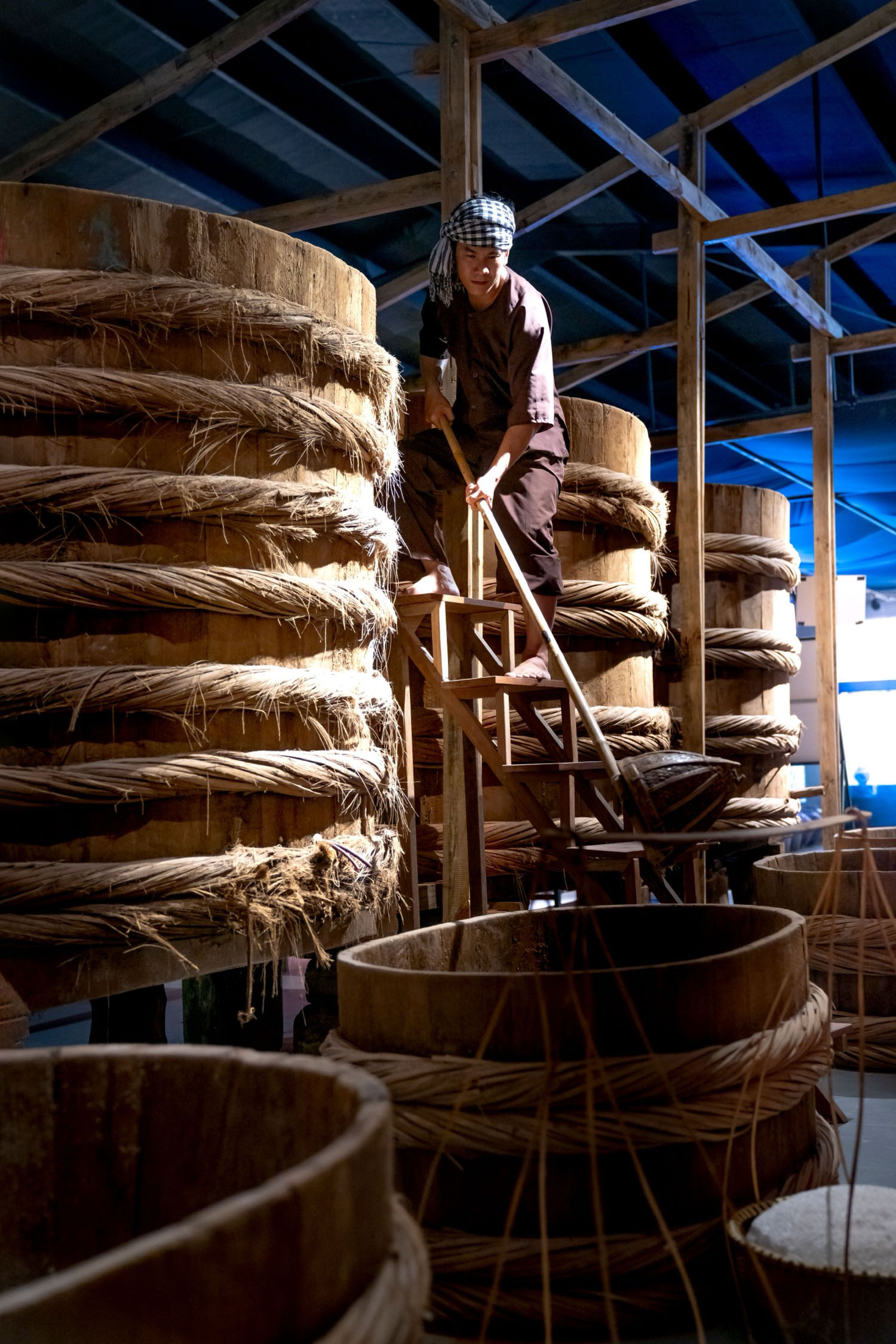 味噌蔵の仕事 — A miso storehouse still at work